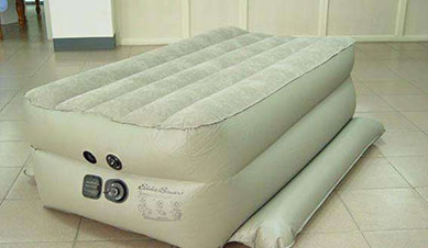 The Pros And Cons of Sleeping on An Inflatable Bed
